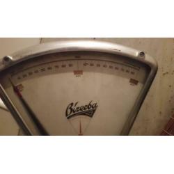 1954 weegschaal Birzeba