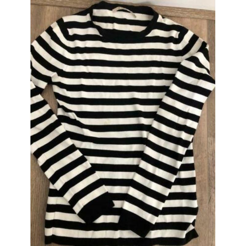 2 shirts lange mouwen Nikkie