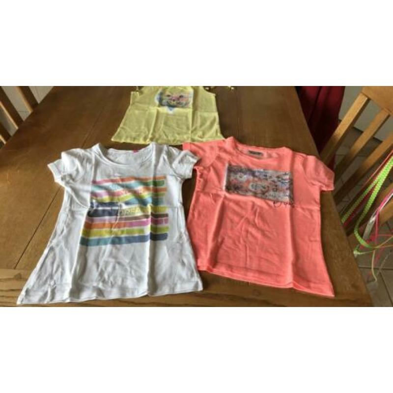 3 leuke shirts maat 122-128