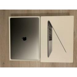 Macbook Pro 15” 2018 16GB 256GB 6Cores