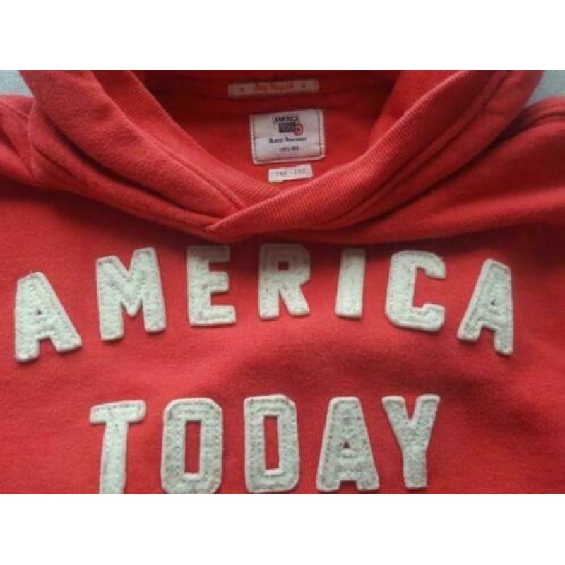 America Today rode hooded sweater maat 146-152
