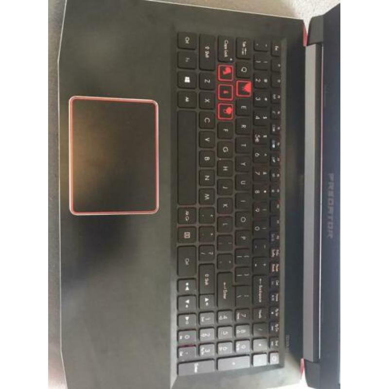 Acer predator helios 300 gtx 1060 I7 gaming laptop