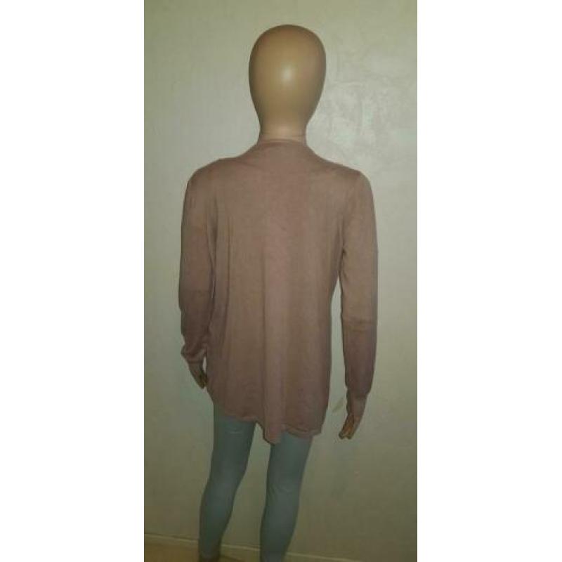Begin vest maat 36 z.g.a.n (top is ook te koop)
