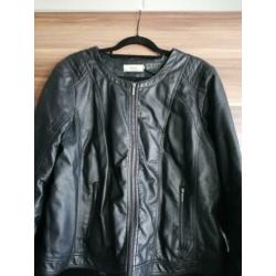 Zizzi leren look jasje maat 50