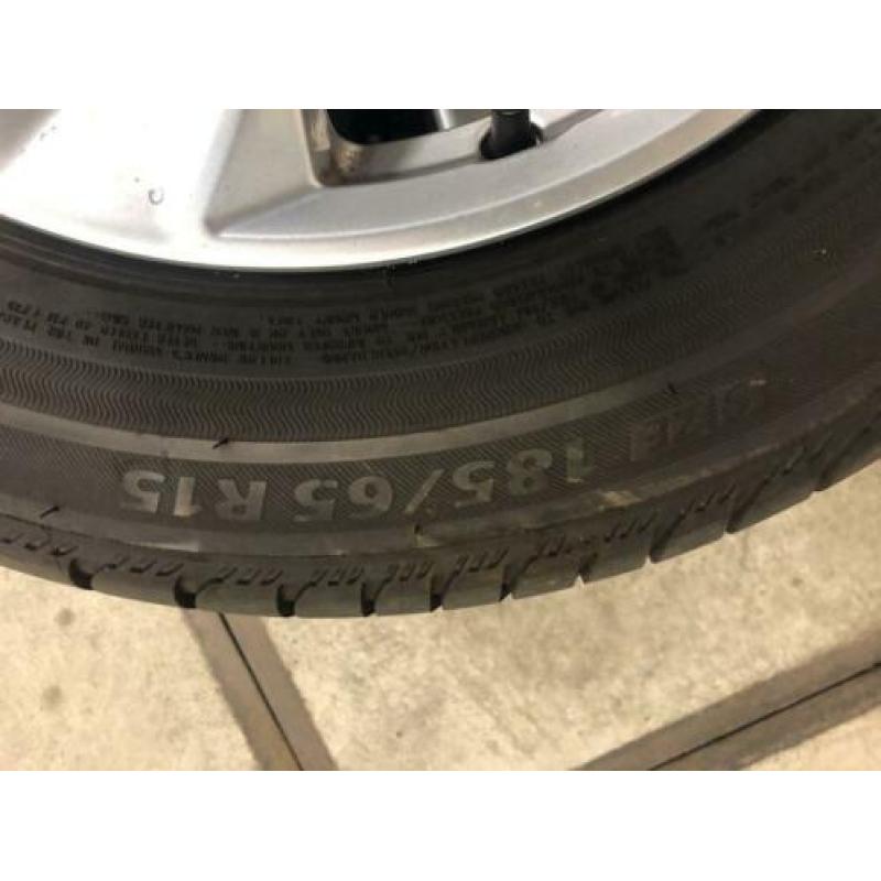 Audi a1/vw polo/skoda fabia originele lm velgen goede banden