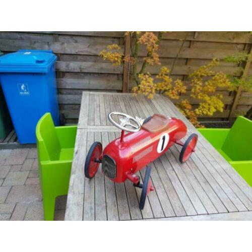 Rode retro roller loopauto James