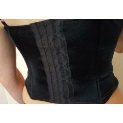 Sexy zwart met roze corset incl string, satijnachtig, mt XS
