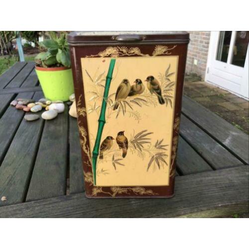 Blik “Bekkers” vogels 28hoog x 17cm vierkant.