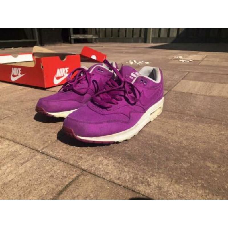 Airmax 1 purple canvas