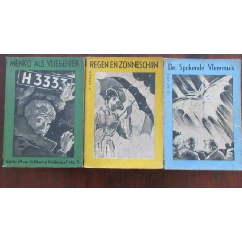 3 antieke boeken P Broos - D de Vos -J v d Heijden