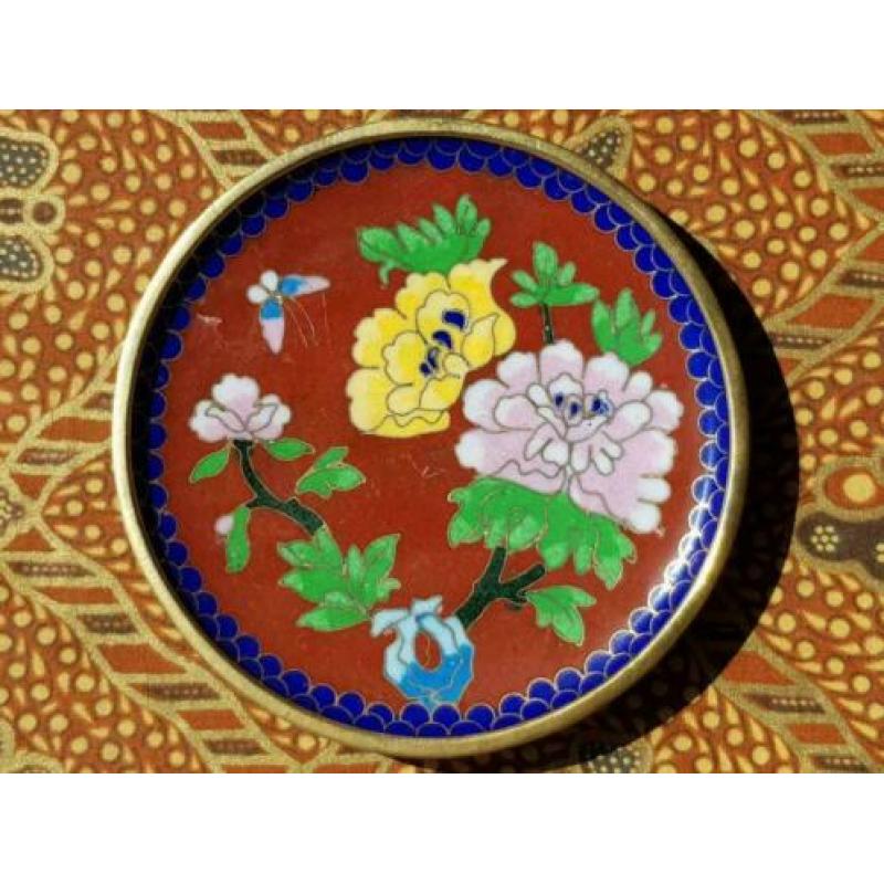 Mooi vintage Chinees cloisonne theeserviesje zesdelig.