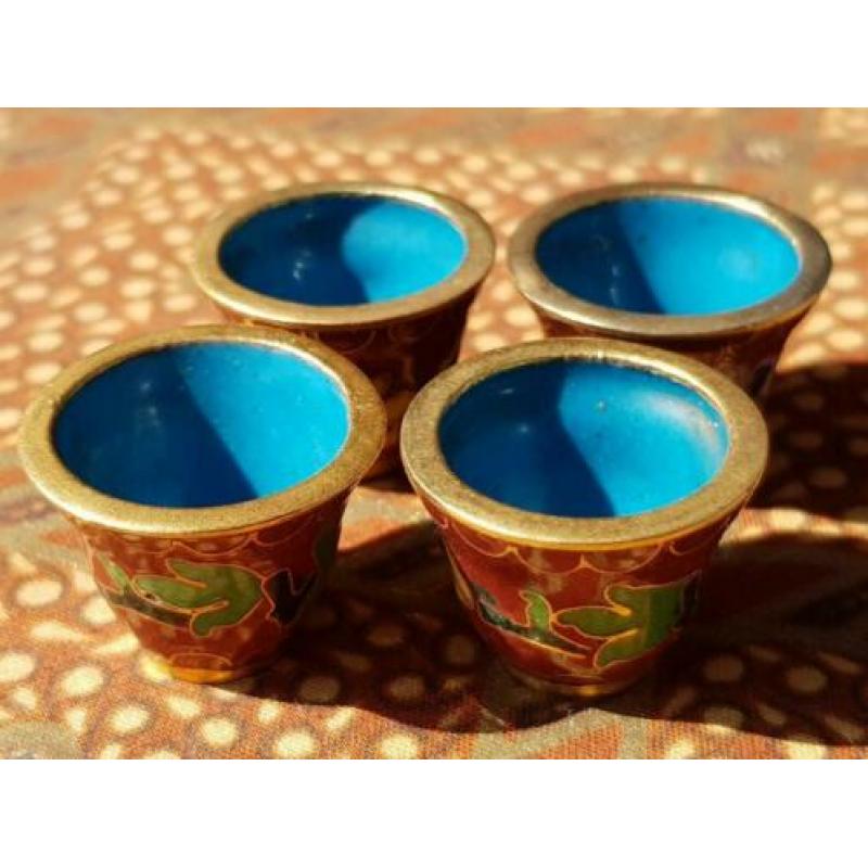 Mooi vintage Chinees cloisonne theeserviesje zesdelig.