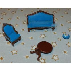 Poppenhuis meubels – MEUBELTJES (in goede staat)
