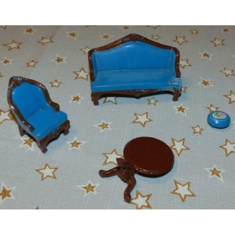Poppenhuis meubels – MEUBELTJES (in goede staat)