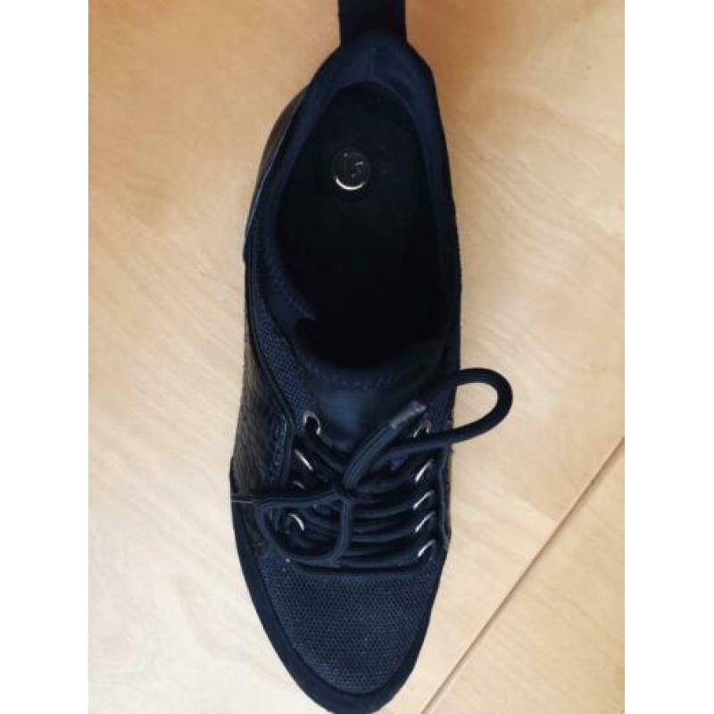 Zwarte dames sneakers maat 42