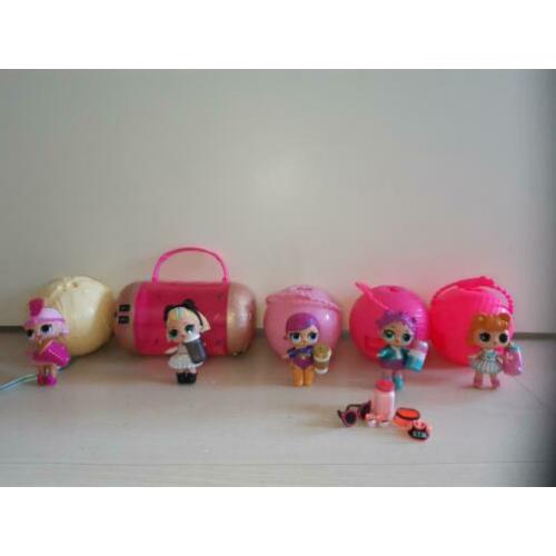 5 L.O.L surprise poppetjes / helemaal compleet.
