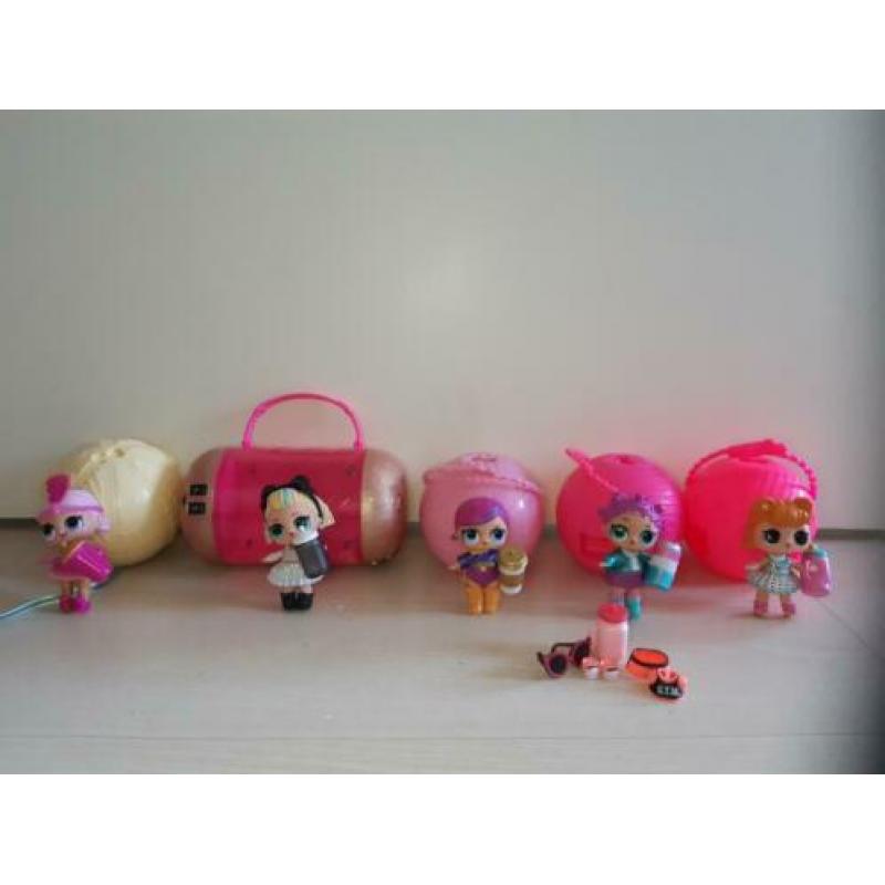 5 L.O.L surprise poppetjes / helemaal compleet.