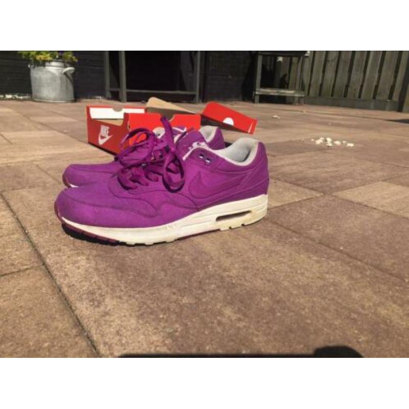 Airmax 1 purple canvas