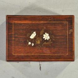 Antiek varia / Palissander Bijoukistje ca. 1850 met bloem...