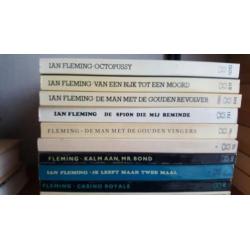 Ian Fleming - Bond titels in pockets