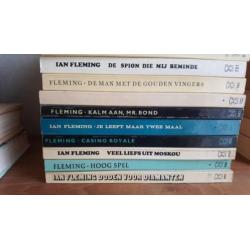 Ian Fleming - Bond titels in pockets
