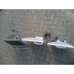 3 stuks medion computerschermen