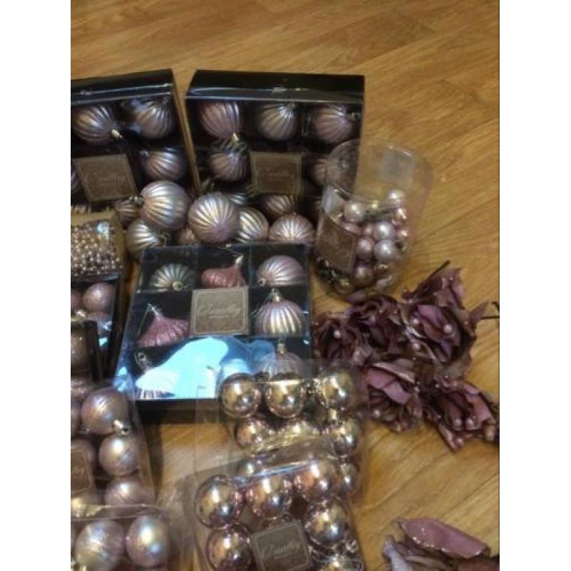 Kerstballen.