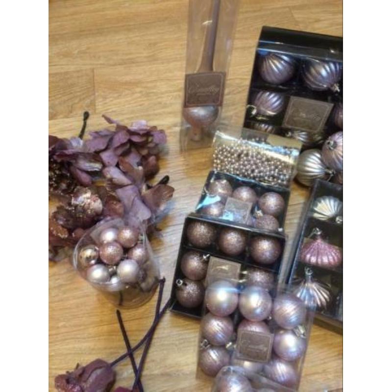 Kerstballen.