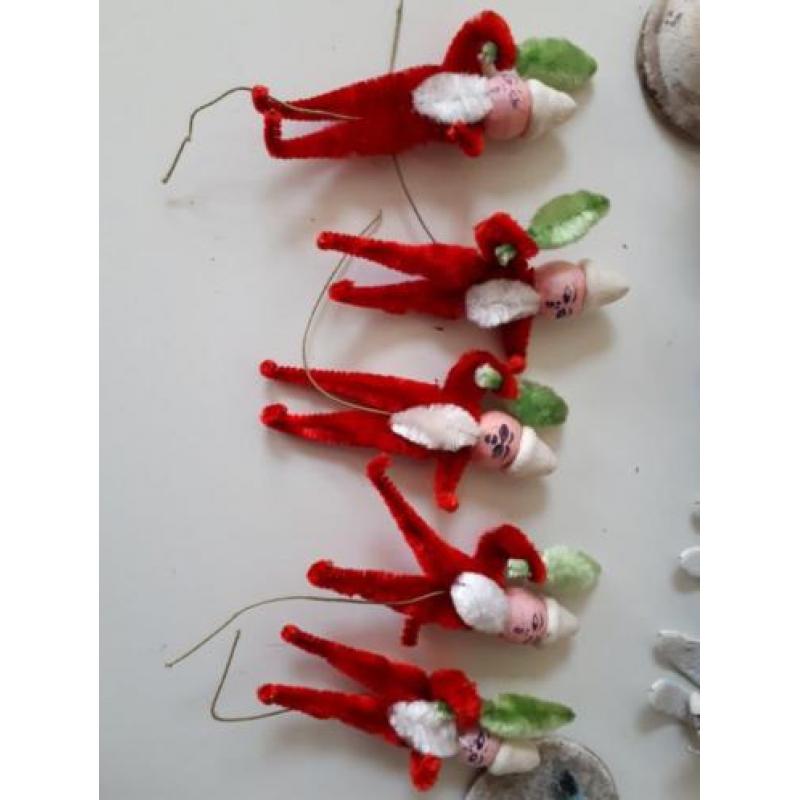 Oude kerst; leuke figuurtjes kaboutertjes e.d.
