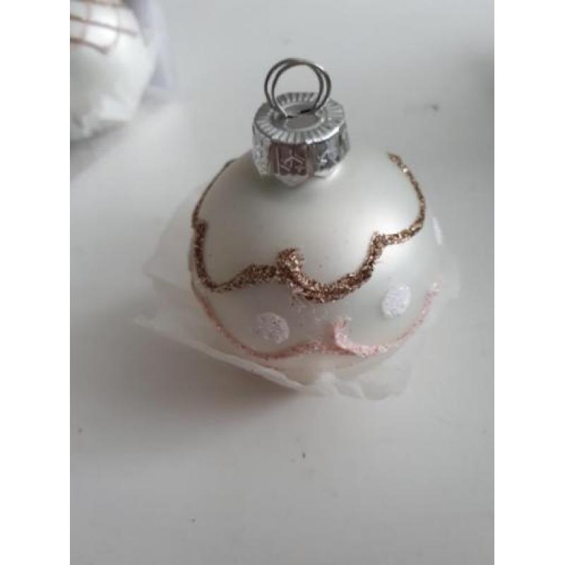 Zes ballen champagne parelmoer roze