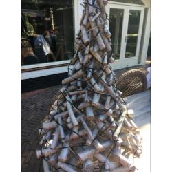 Kerstboom van hout, zilver gespoten! Met kerstkrans!