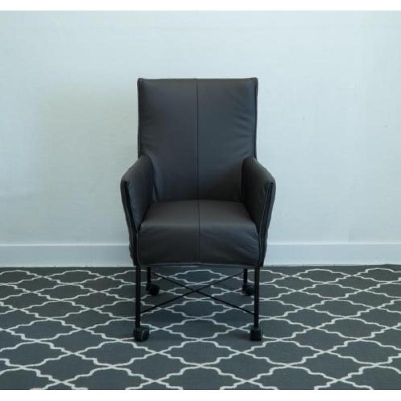 10 Montis Chaplin stoelen - Caffe kleurig met zwenkwielen