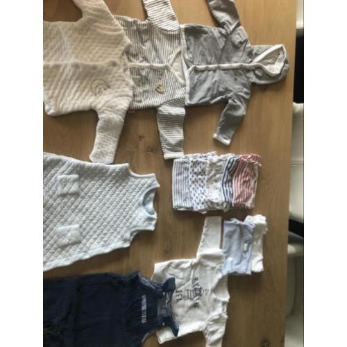 Prachtige jongens kleertjes maat 50-62 Petit bateau