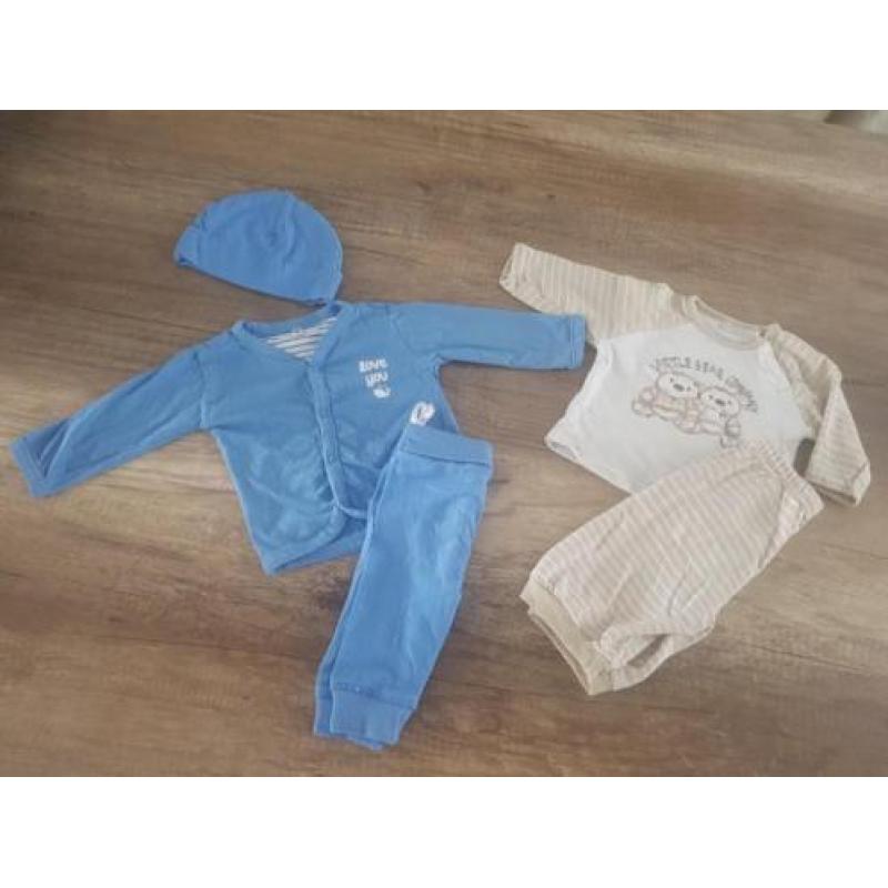 Pakket baby jongens kleding maat 50/56 totaal 60 stuks!