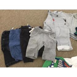 Pakket met jongens baby kleding, maat 50, 56, 62