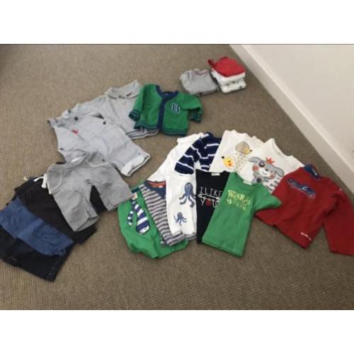 Pakket met jongens baby kleding, maat 50, 56, 62