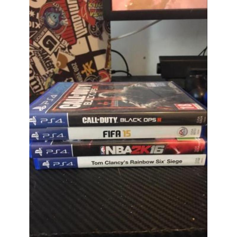 PlayStation 4 slim
