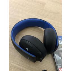 PlayStation 4 Slim 1tb met headset en games