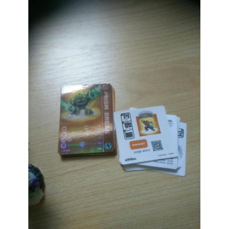 Skylanders giants + 17 poppetjes + portal, wii