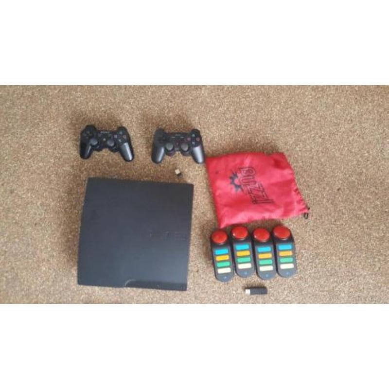 Playstation 3 te koop met controllers en 24 spellen