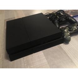 Playstation 4 500gb incl 2 controllers en 2 spellen
