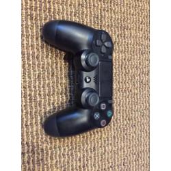 Playstation 4 (1tb) + FIFA 18