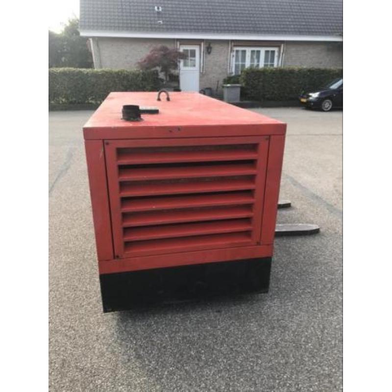 125 KVA Pols aggregaat met Iveco motor